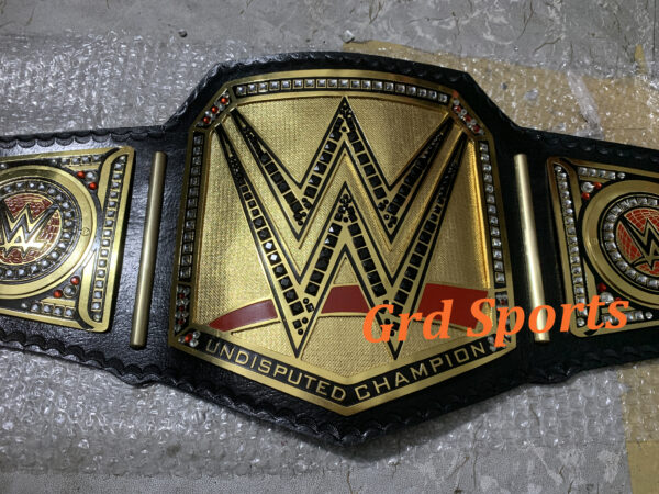 UNDISPUTED WWE HEAVYWEIGHT WRESTLING CHAMPIONSHIP BELT ADULT SIZE